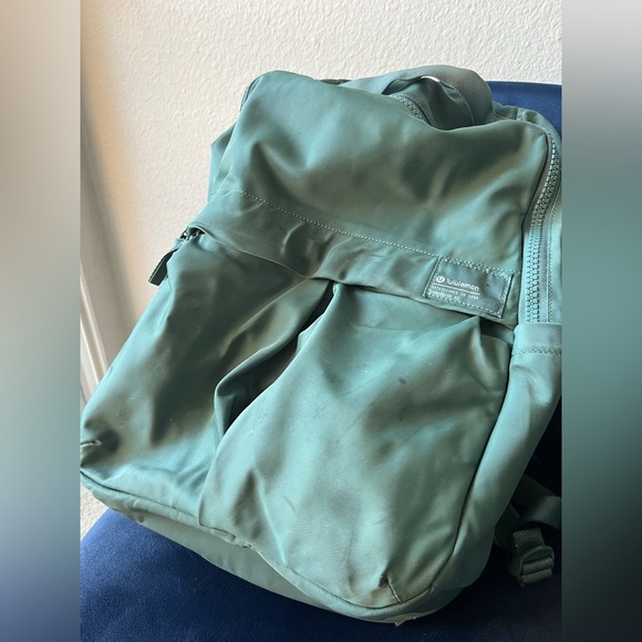 Lululemon backpack - Picture 4 of 11